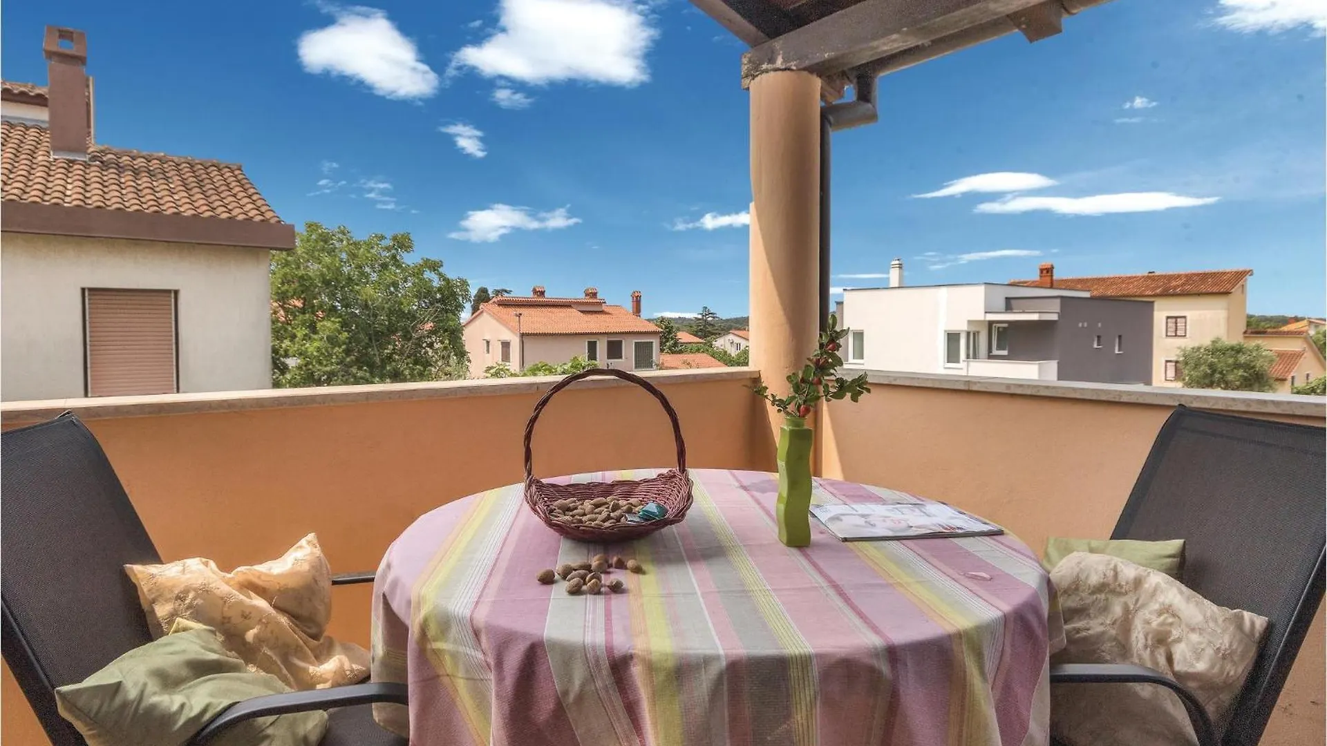 3 Bedroom Pet Friendly Apartment In Pula