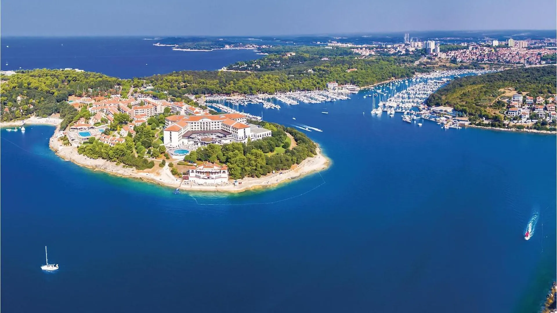 3 Bedroom Pet Friendly Apartment In Pula Kroatien